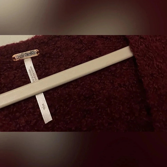 Free People boucle burgundy sweater oversized boho hippie slouchy cozy - Picture 4 of 7